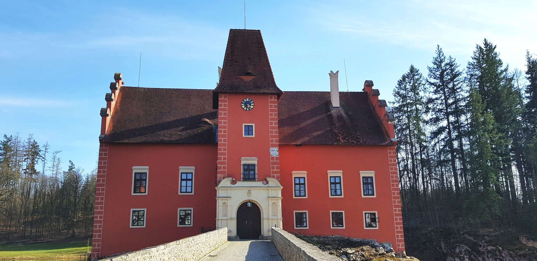 Zámek Červená Lhota