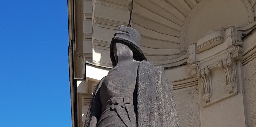 Socha Darth Vadera v Praze