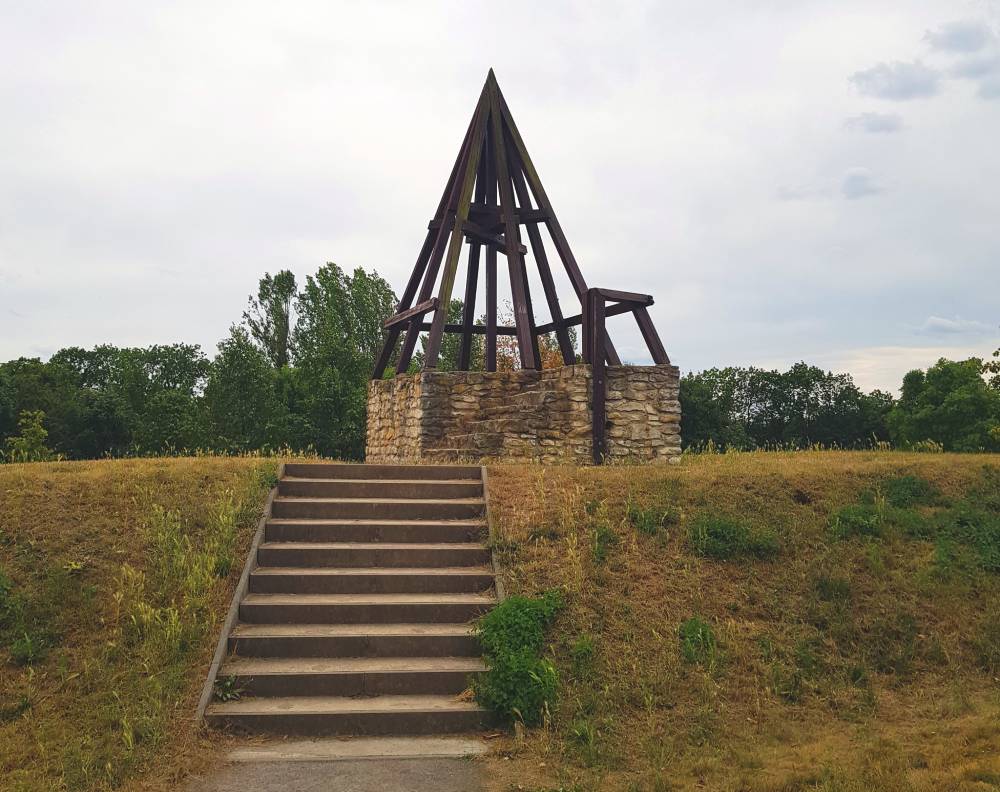 Nejmenší pražská rozhledna a geologická zahrada